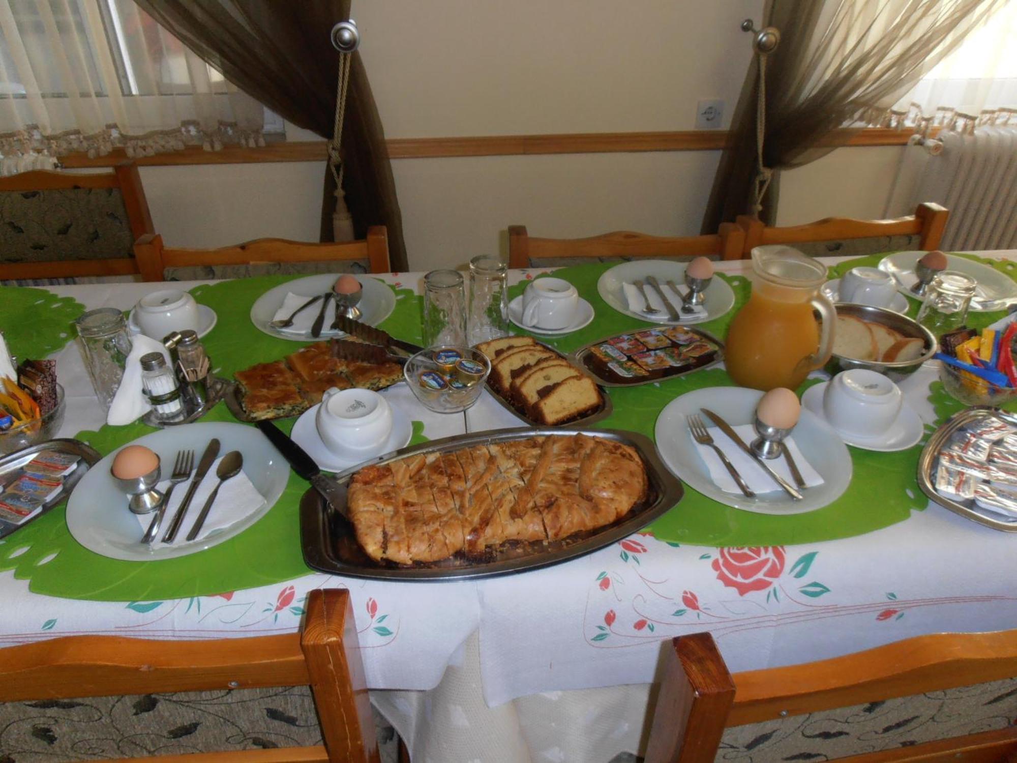 Pyrassos Hotel Néa Ankhíalos Kültér fotó